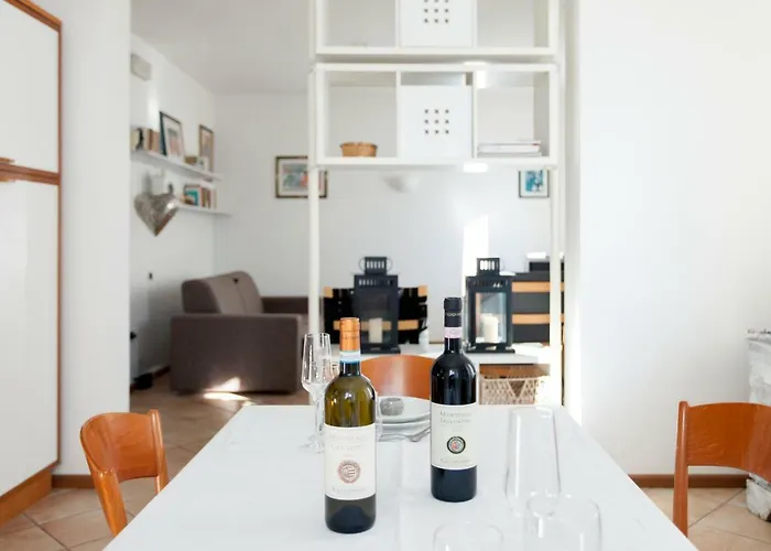 Roxy House Apartment